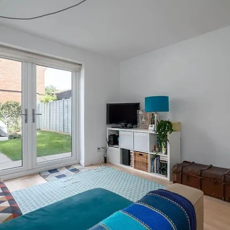 2 Bedroom Canal View, Near Kings Cross & Camden London Exterior photo